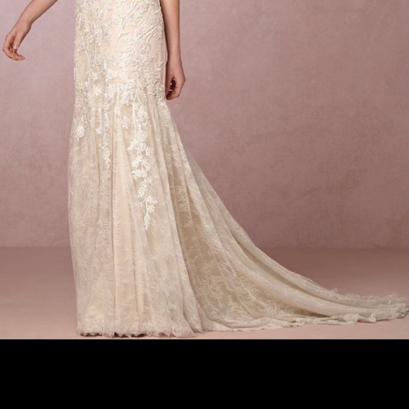 Wedding dress, Va Et Vien, mermaid style. - Picture 5 of 7